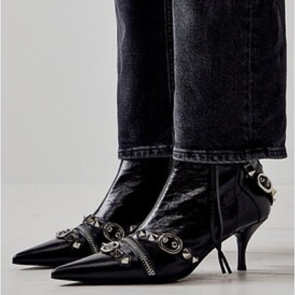 Jeffrey Campbell Avril Ankle Boots